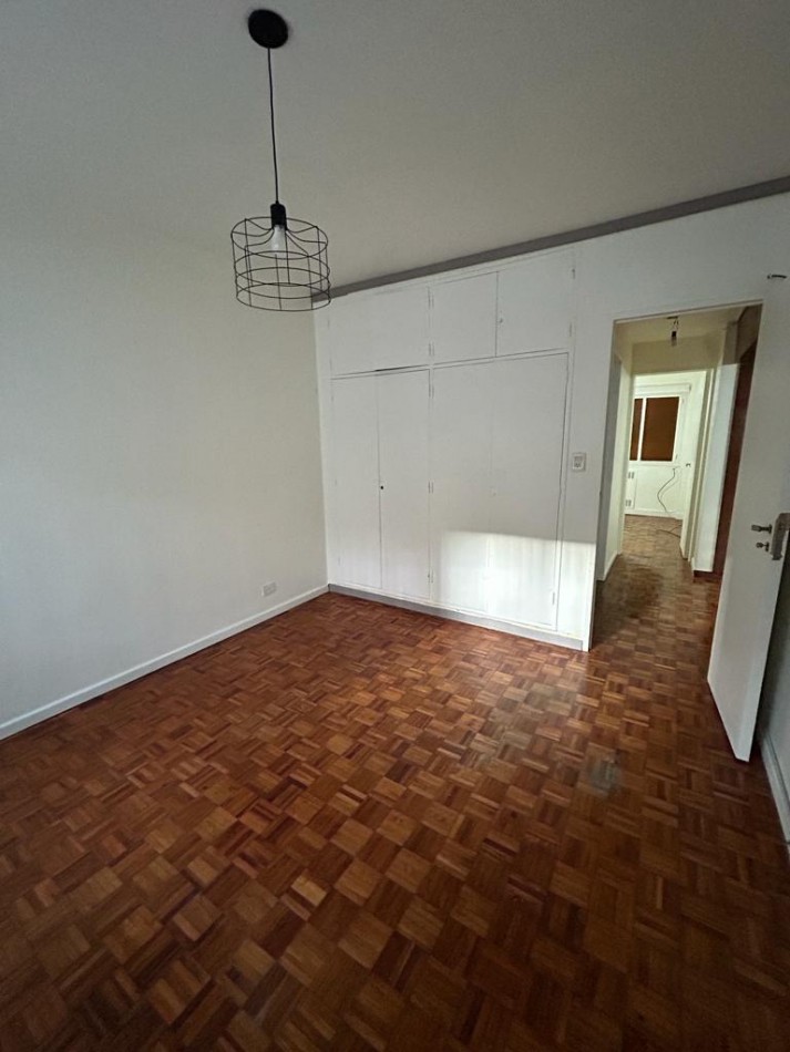 DEPARTAMENTO 3 AMBIENTES CON AMPLIO BALCON AL FRENTE PARA USO PROFESIONAL O VIVIENDAS 