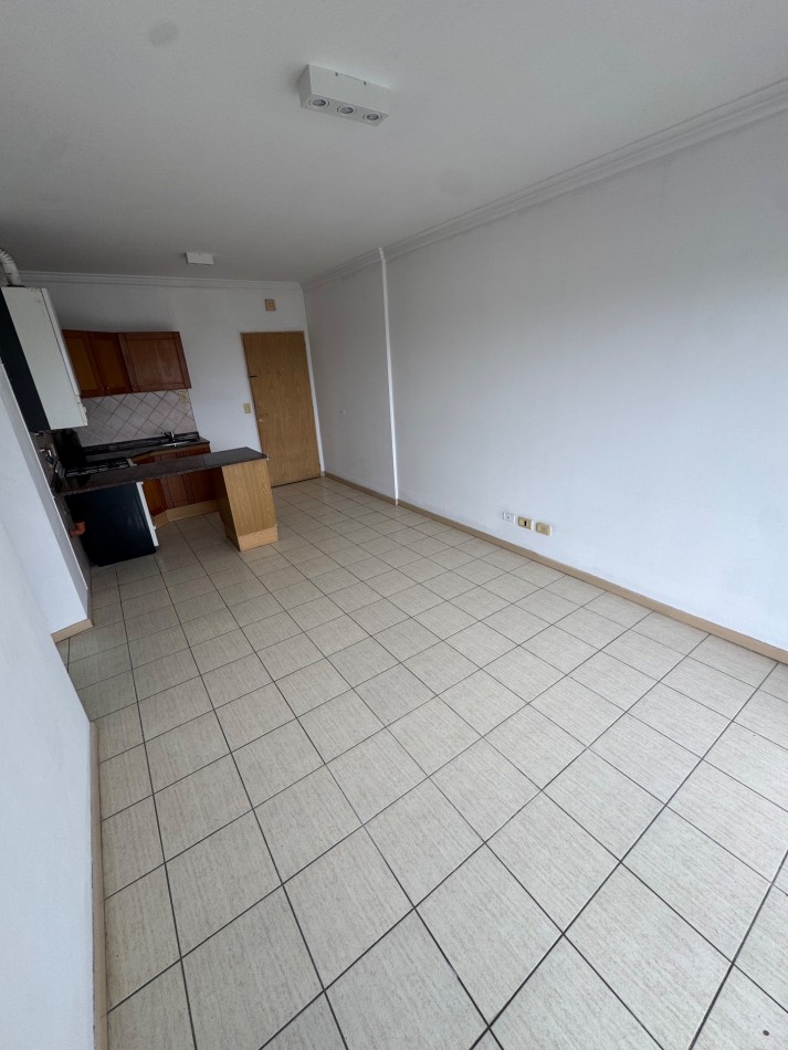 DEPARTAMENTO DOS AMBIENTES CON BALCON EN MUÑIZ