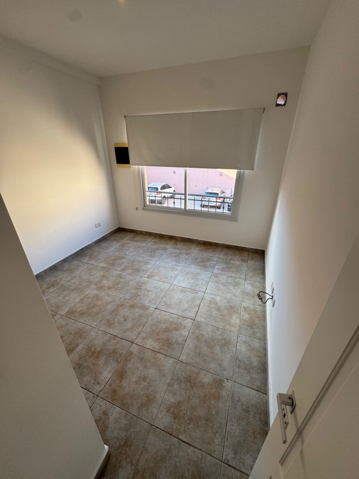 DEPARTAMENTO DOS AMBIENTES CON COCHERA EN ALQUILER EN MUÑIZ