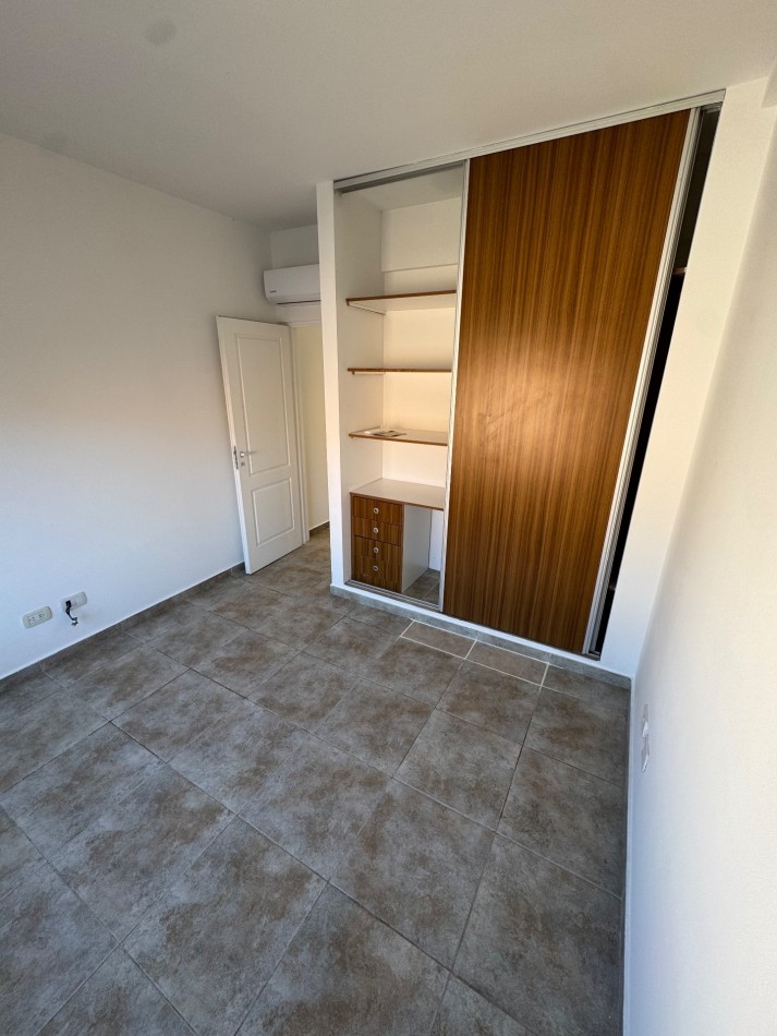 DEPARTAMENTO DOS AMBIENTES CON COCHERA EN ALQUILER EN MUÑIZ