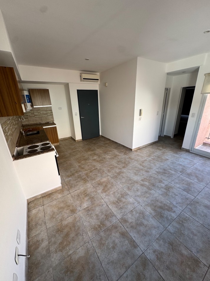 DEPARTAMENTO DOS AMBIENTES CON COCHERA EN ALQUILER EN MUÑIZ