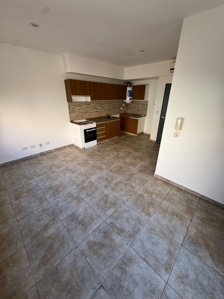 DEPARTAMENTO DOS AMBIENTES CON COCHERA EN ALQUILER EN MUÑIZ
