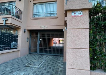 DEPARTAMENTO 2AMBIENTES CON PATIO Y COCHERA 