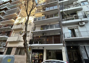 DEPARTAMENTO 3 AMBIENTES CON AMPLIO BALCON AL FRENTE PARA USO PROFESIONAL O VIVIENDAS 
