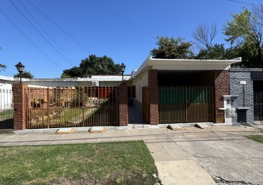 HERMOSA CASA DE 3 DORMITORIOS CON AMPLIO QUINCHO Y PILETA