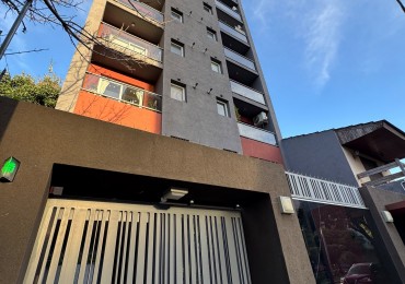  DEPARTAMENTO DOS AMBIENTES CON COCHERA 