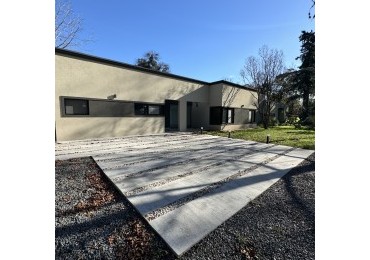 HERMOSA CASA A ESTRENAR CON TRES DORMITORIOS EN BARRIO CERRADO LOS GINKGOS