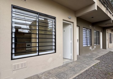 DEPARTAMENTO 2 AMBIENTES CON PATIO Y COCHERA EN VENTA